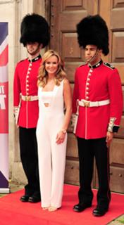 Amanda Holden feet photo thumbnail