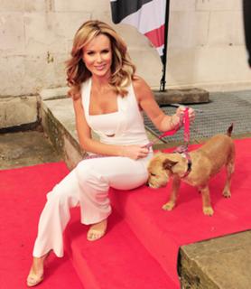 Amanda Holden feet photo thumbnail