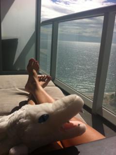 Amanda Cerny feet photo thumbnail