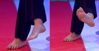 Caterina Balivo feet photo thumbnail