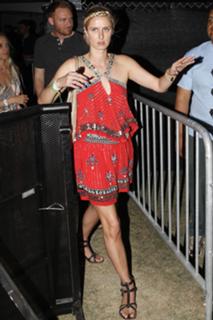 Nicky Rothschild feet photo thumbnail