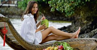 Camilla Belle feet photo thumbnail