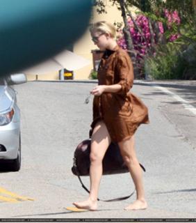 Kate Hudson feet photo thumbnail