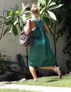 Kate Hudson feet photo thumbnail
