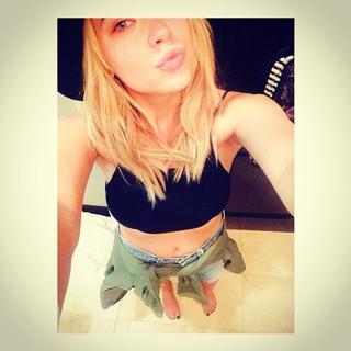 Ashley Benson feet photo thumbnail