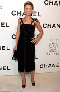 Jennifer Morrison feet photo thumbnail