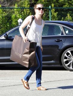 Amy Adams feet photo thumbnail