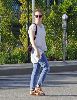 Amy Adams feet photo thumbnail
