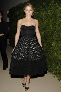 Jennifer Morrison feet photo thumbnail
