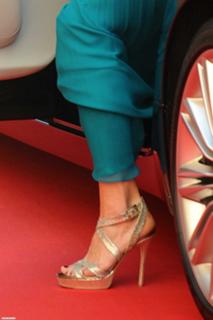 Catherine Princess of Wales feet photo thumbnail