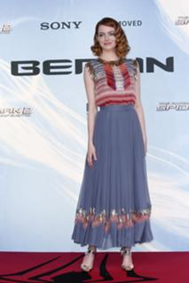 Emma Stone feet photo thumbnail