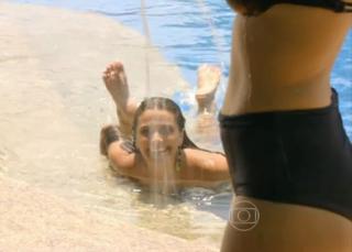 Giovanna Antonelli feet photo thumbnail