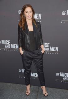 Minka Kelly feet photo thumbnail