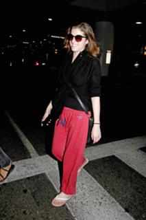 Anna Kendrick feet photo thumbnail