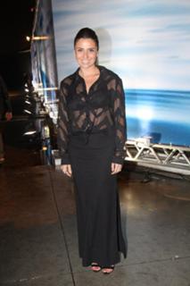 Giovanna Antonelli feet photo thumbnail