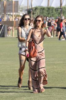 Audrina Patridge feet photo thumbnail