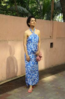 Kangana Ranaut feet photo thumbnail