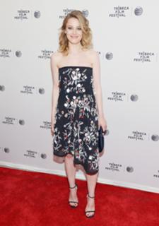 Gillian Jacobs feet photo thumbnail