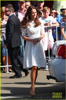 Catherine Princess of Wales feet photo thumbnail