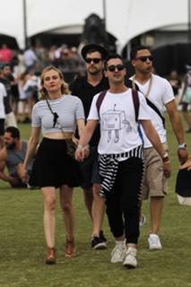Diane Kruger feet photo thumbnail
