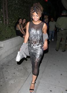 Christina Milian feet photo thumbnail