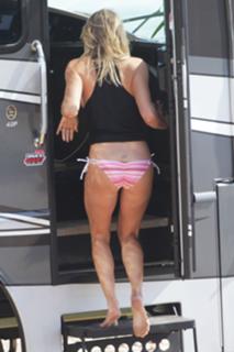 LeAnn Rimes feet photo thumbnail