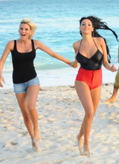 Nabilla Benattia feet photo thumbnail