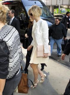 Jennifer Lawrence feet photo thumbnail