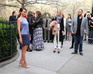 Leighton Meester feet photo thumbnail