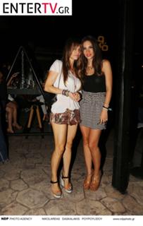 Athina Oikonomakou feet photo thumbnail