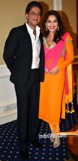 Madhuri Dixit feet photo thumbnail