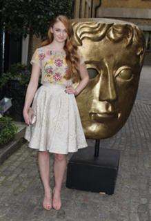 Sophie Turner feet photo thumbnail