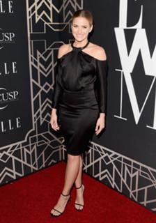 Shantel VanSanten feet photo thumbnail