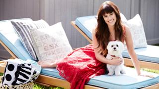 Lea Michele feet photo thumbnail