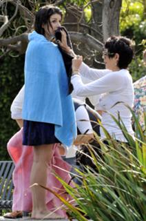 Shenae Grimes-Beech feet photo thumbnail