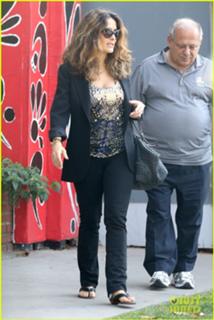 Salma Hayek feet photo thumbnail