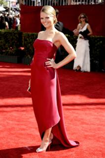 Jennifer Morrison feet photo thumbnail