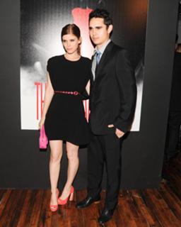 Kate Mara feet photo thumbnail