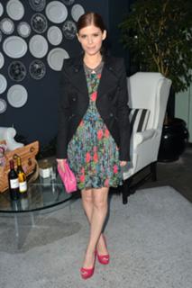 Kate Mara feet photo thumbnail