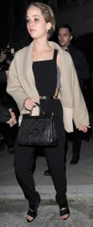 Jennifer Lawrence feet photo thumbnail