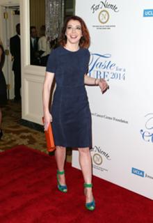 Alyson Hannigan feet photo thumbnail