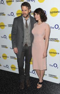Gemma Arterton feet photo thumbnail