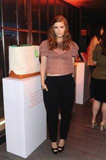 Kate Mara feet photo thumbnail