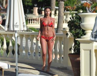 Ferne McCann feet photo thumbnail
