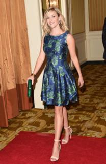 Reese Witherspoon feet photo thumbnail