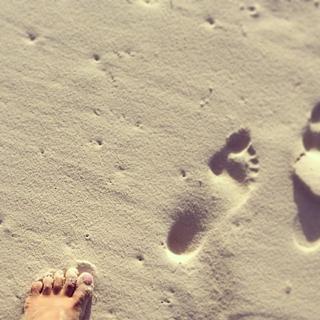 Priyanka Chopra Jonas feet photo thumbnail