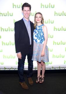Gillian Jacobs feet photo thumbnail