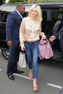 Fearne Cotton feet photo thumbnail