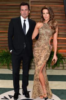 Kate Beckinsale feet photo thumbnail