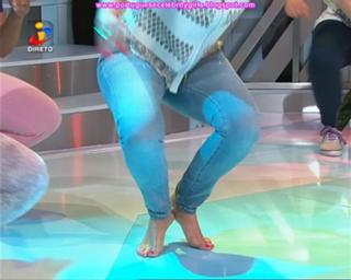 Cristina Ferreira feet photo thumbnail